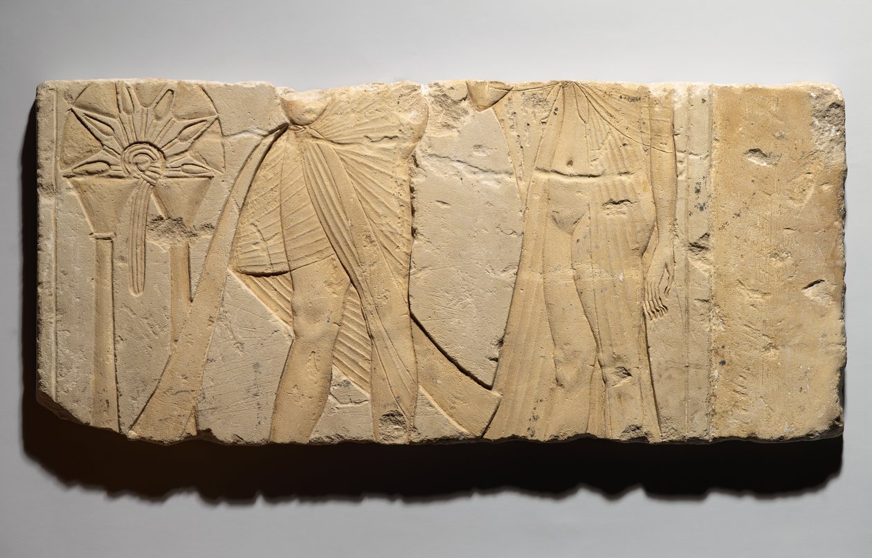 Reliéf zobrazující scénu obětování, z Tell el-Amarna, Nová říše, cca 1353-1336 př. n. l. (vápenec) od Egyptian 19th Dynasty