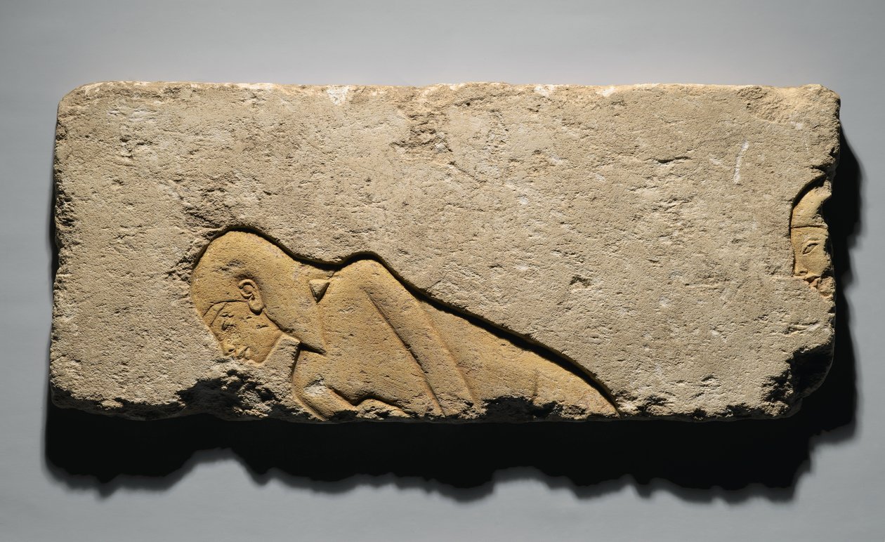 Reliéf zobrazující dva klanějící se muže, z Tell el-Amarna, Nová říše, cca 1352-1336 př. n. l. (vápenec) od Egyptian 19th Dynasty