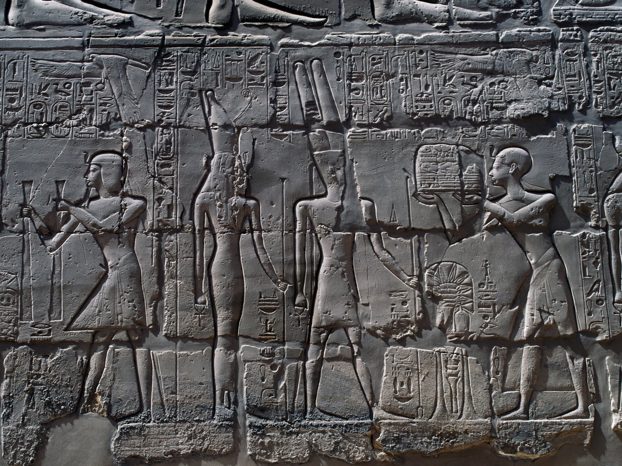 Scény obětování bohům, reliéf, vnitřní stěny Velké hypostylové síně, chrámový komplex Karnak (Seznam světového dědictví UNESCO) od Egyptian 19th Dynasty