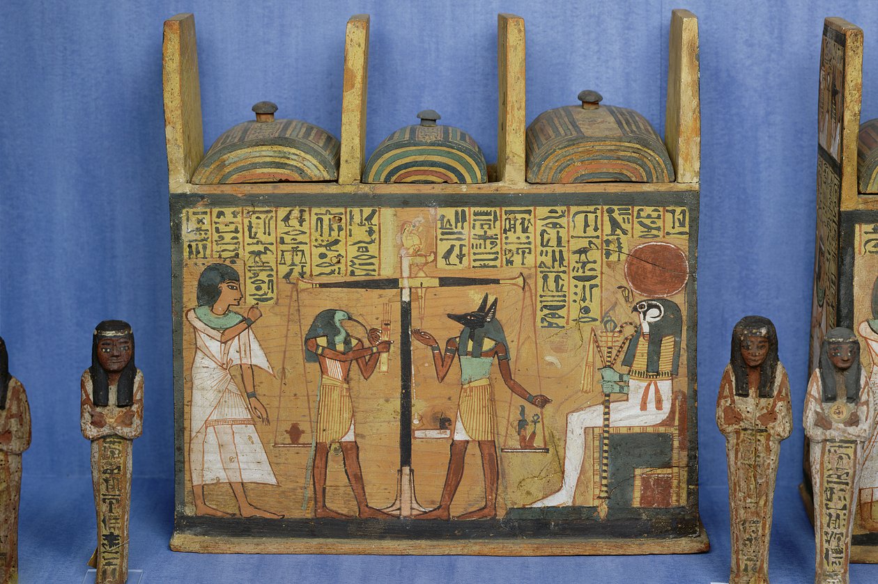 Ushabti rakev se scénou psychostázy, třetí přechodné období (lakované dřevo) od Egyptian 21st Dynasty