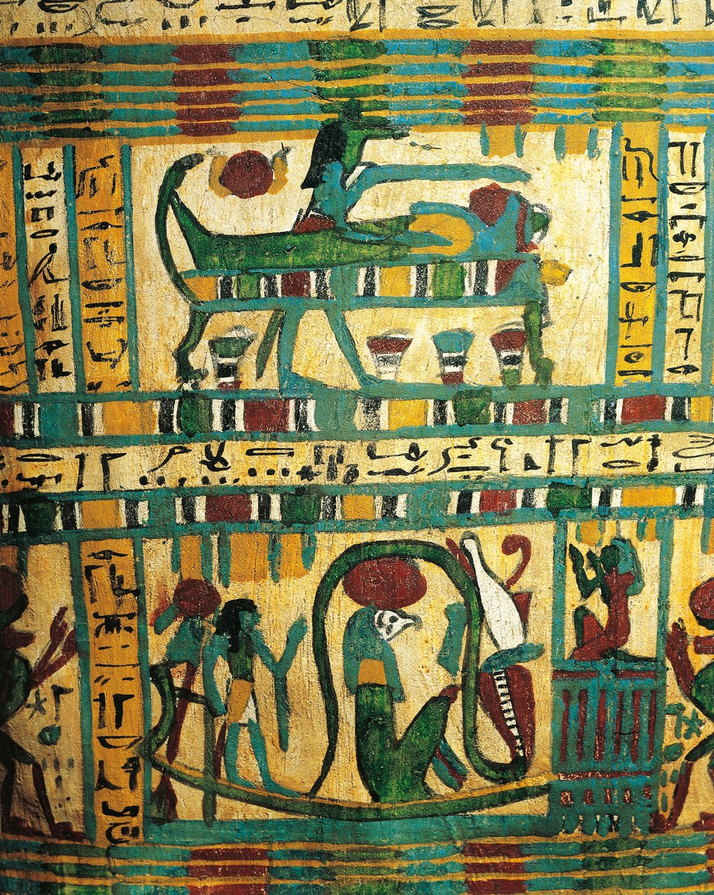 Omítnuté a natřené dřevo zobrazující boha Anubiho chránícího mumii zesnulého a solární člun s bohem Ra, ze sarkofágu z Usai, Théby od Egyptian 26th Dynasty
