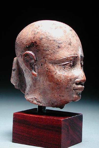 Mužská hlava, cca 350 př. n. l. (vápenec) (viz také 185236) od Egyptian 30th Dynasty