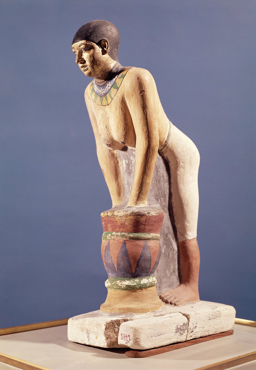 Model ženy vyrábějící pivo, Stará říše (polychromovaný kámen) od Egyptian 5th Dynasty