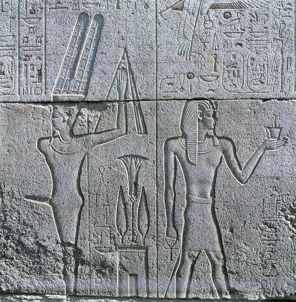 Egypt, starověké Théby, Luxor, Karnak, reliéf boha Mína a Filipa III. Arrhidese ve Velkém Amonově chrámu od Egyptian Egyptian