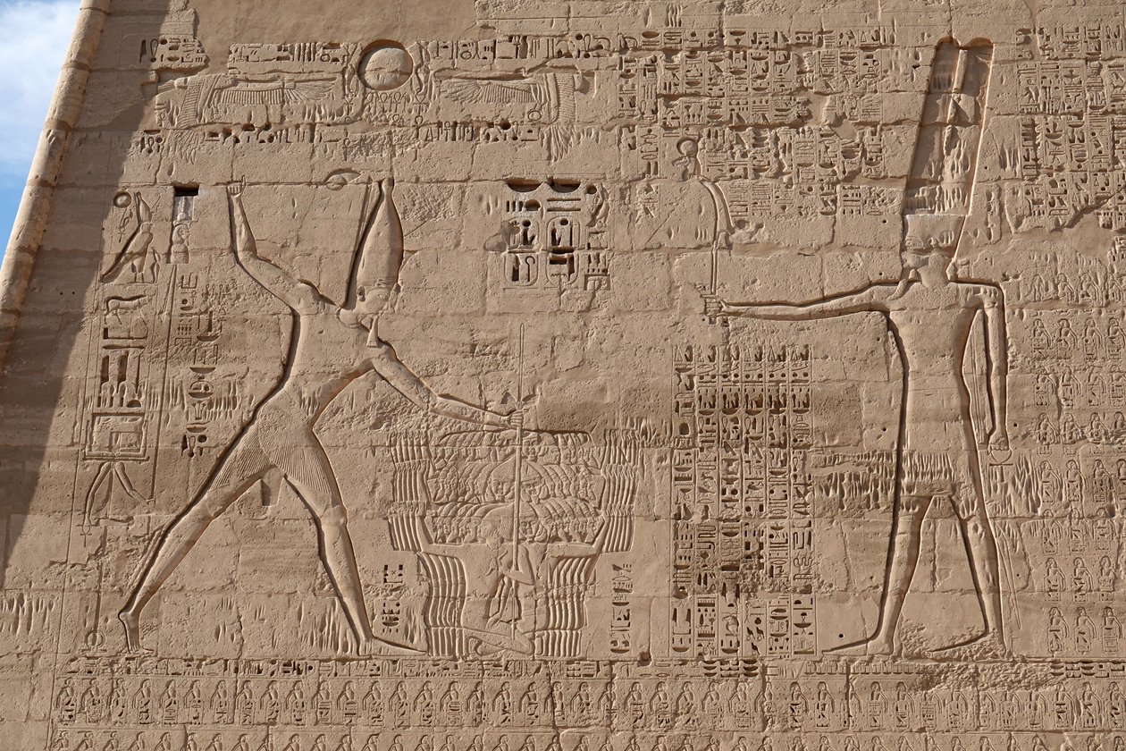 Scéna masakru nepřátel, Hořův chrám, Edfu od Egyptian Egyptian