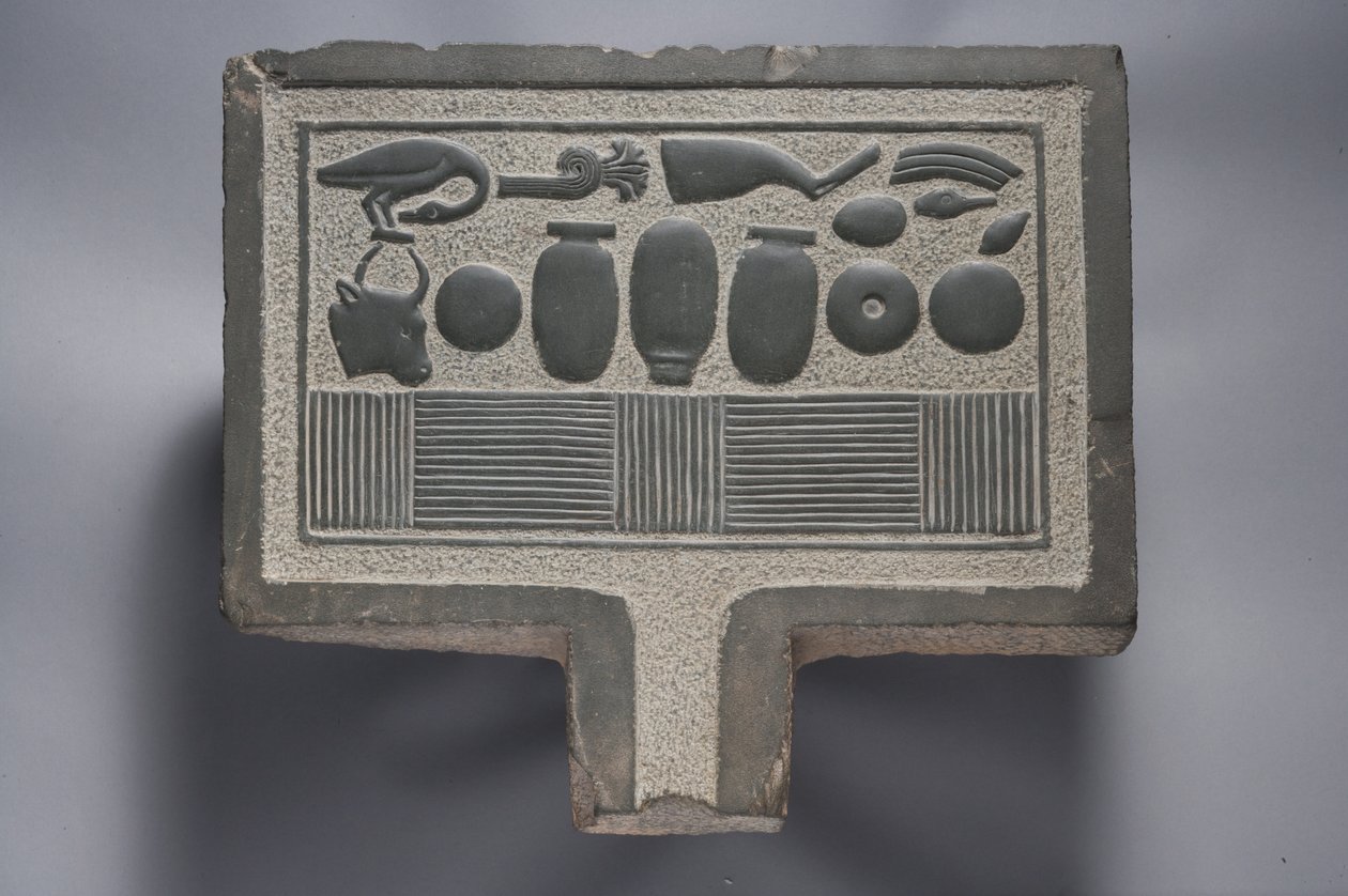 Nabídkový stůl (greywacke) od Egyptian Ptolemaic Period
