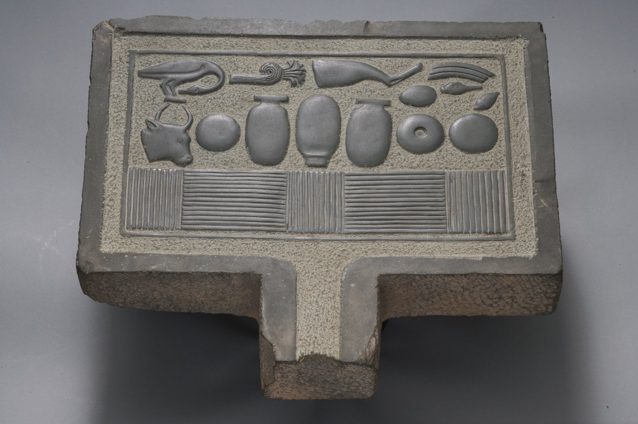 Nabídkový stůl (greywacke) od Egyptian Ptolemaic Period