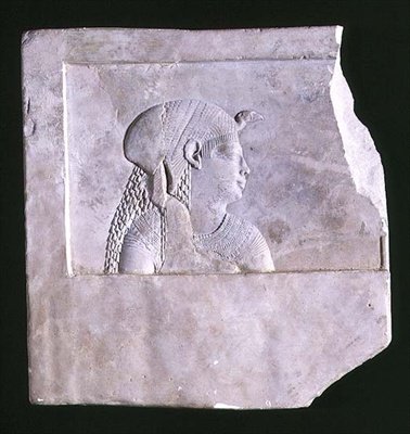 Sochařův model bohyně, cca 246-222 př.nl (vápenec) od Egyptian Ptolemaic Period