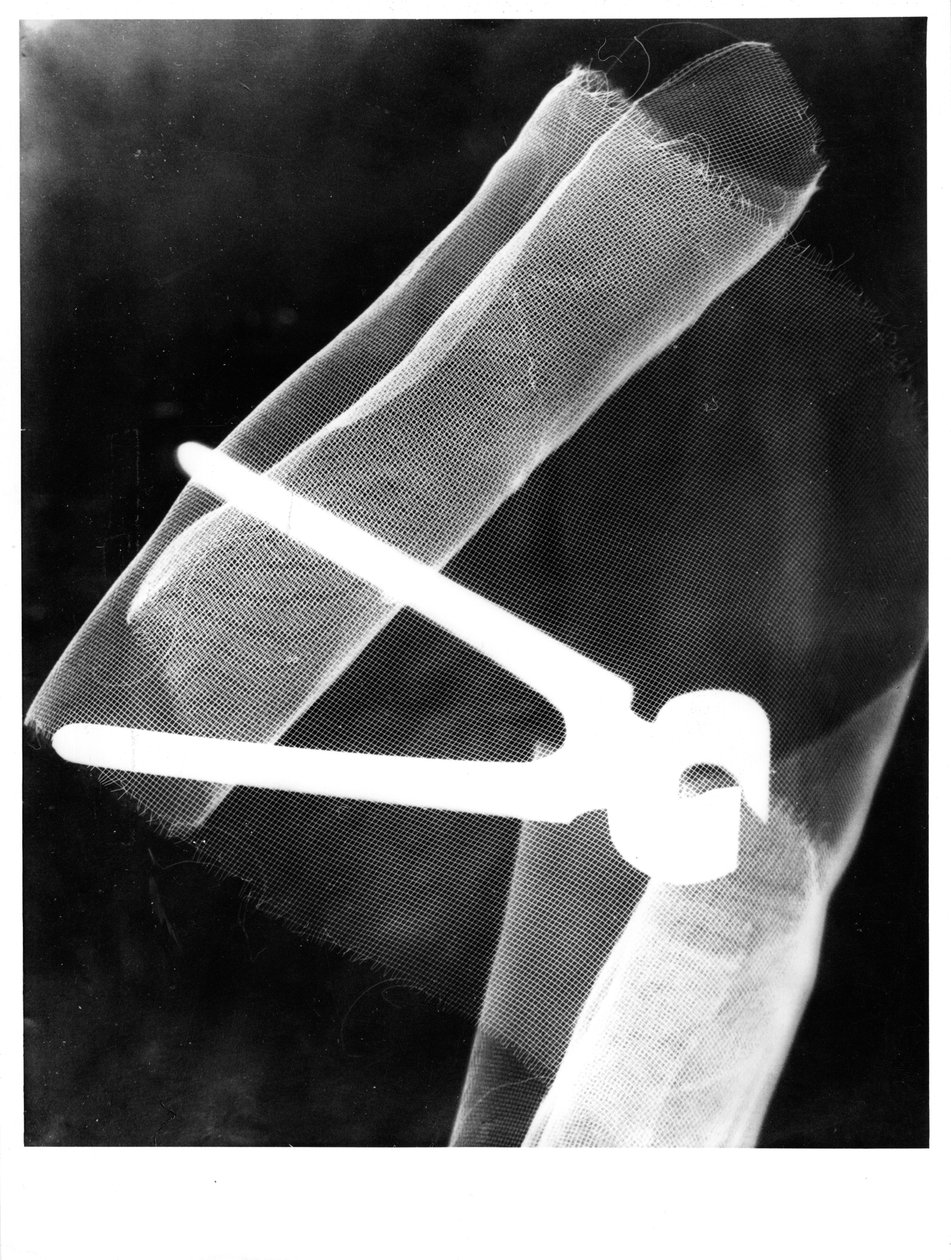 Fotogram s kleštěmi, 1920 od Eliezer Markowich Lissitzky