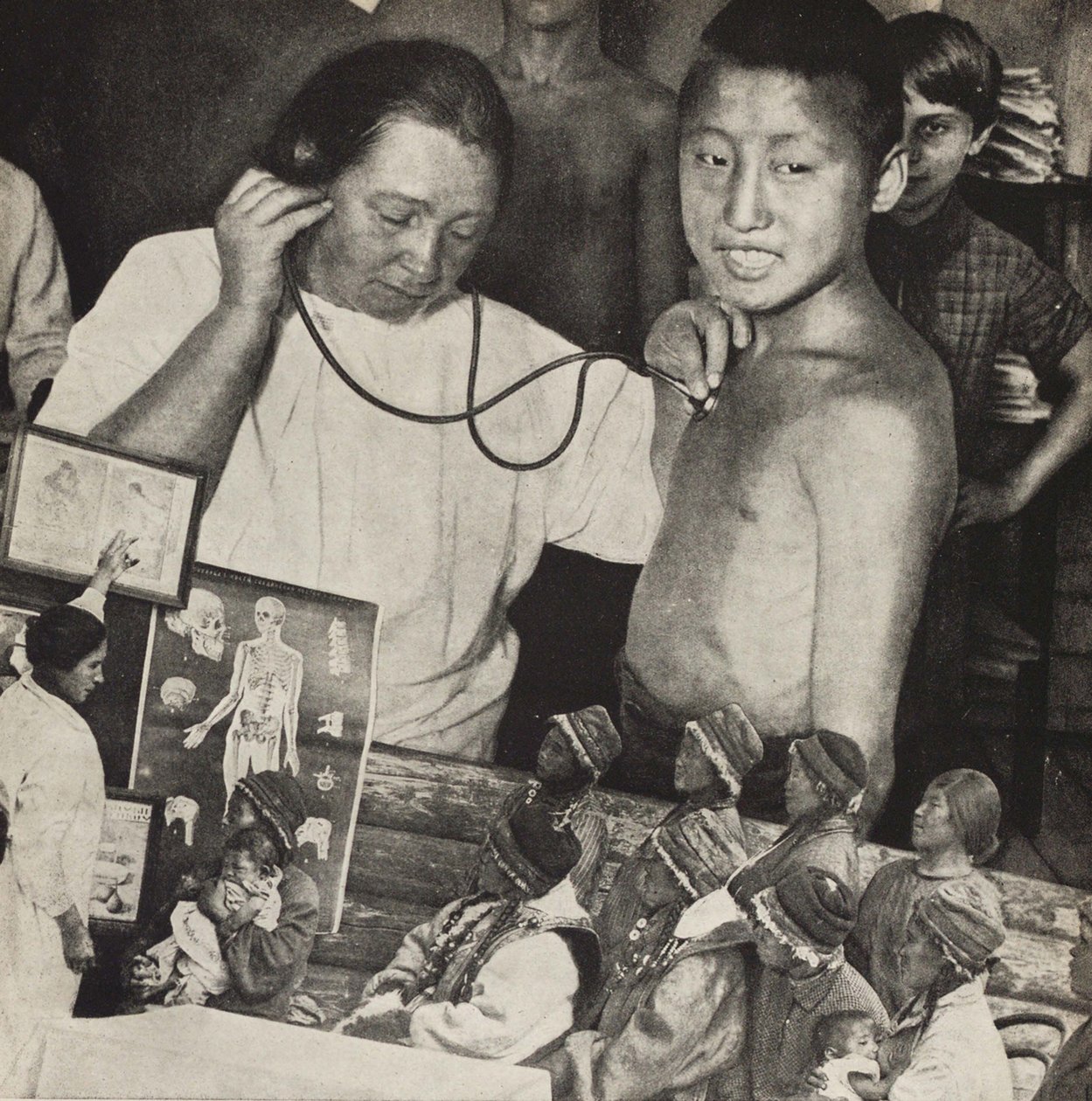 Medicína v SSSR. Ilustrace z SSSR buduje socialismus, 1933. od Eliezer Markowich Lissitzky