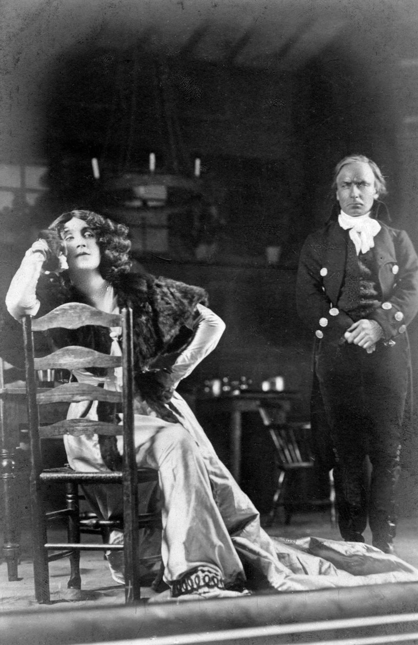 Julia Neilson a Horace Hodges ve filmu The Scarlet Pimpernel, c1905. od Ellis and Walery