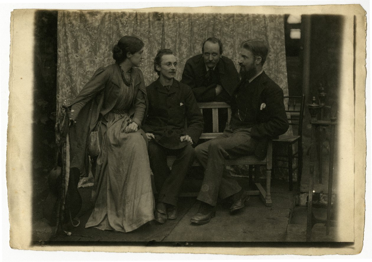 May Morris, H. H. Sparling, Emery Walker a George Bernard Shaw od Emery and Boutall Walter Walker