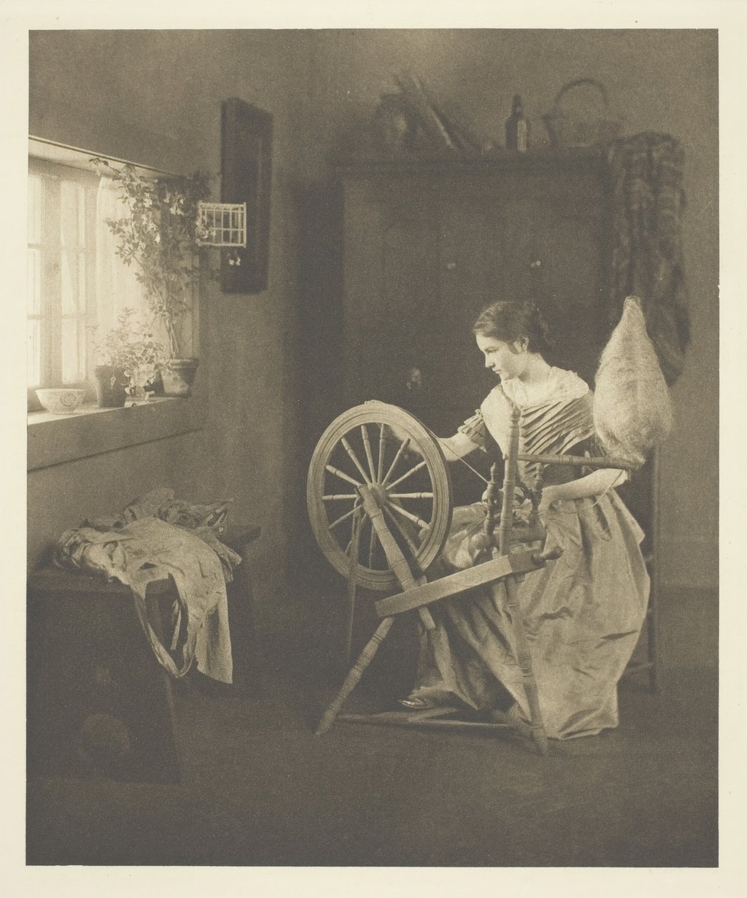 Předení, c. 1898. od Emilie V. Clarkson