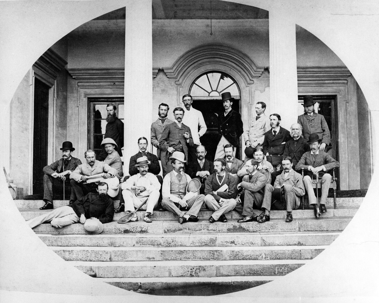 Skupina britských armádních důstojníků, c.1870s od English Photographer