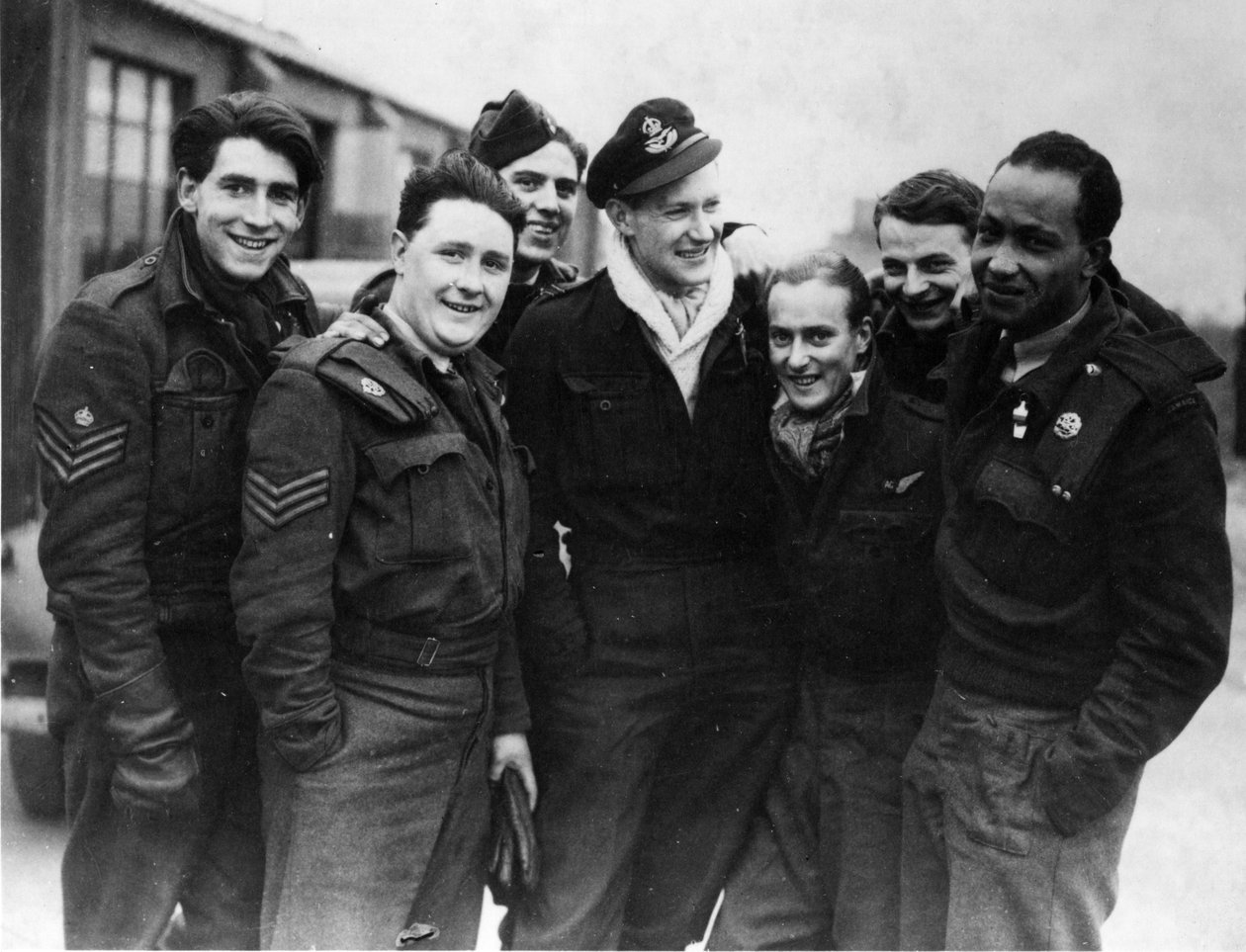 Posádka bombardéru Lancaster od English Photographer