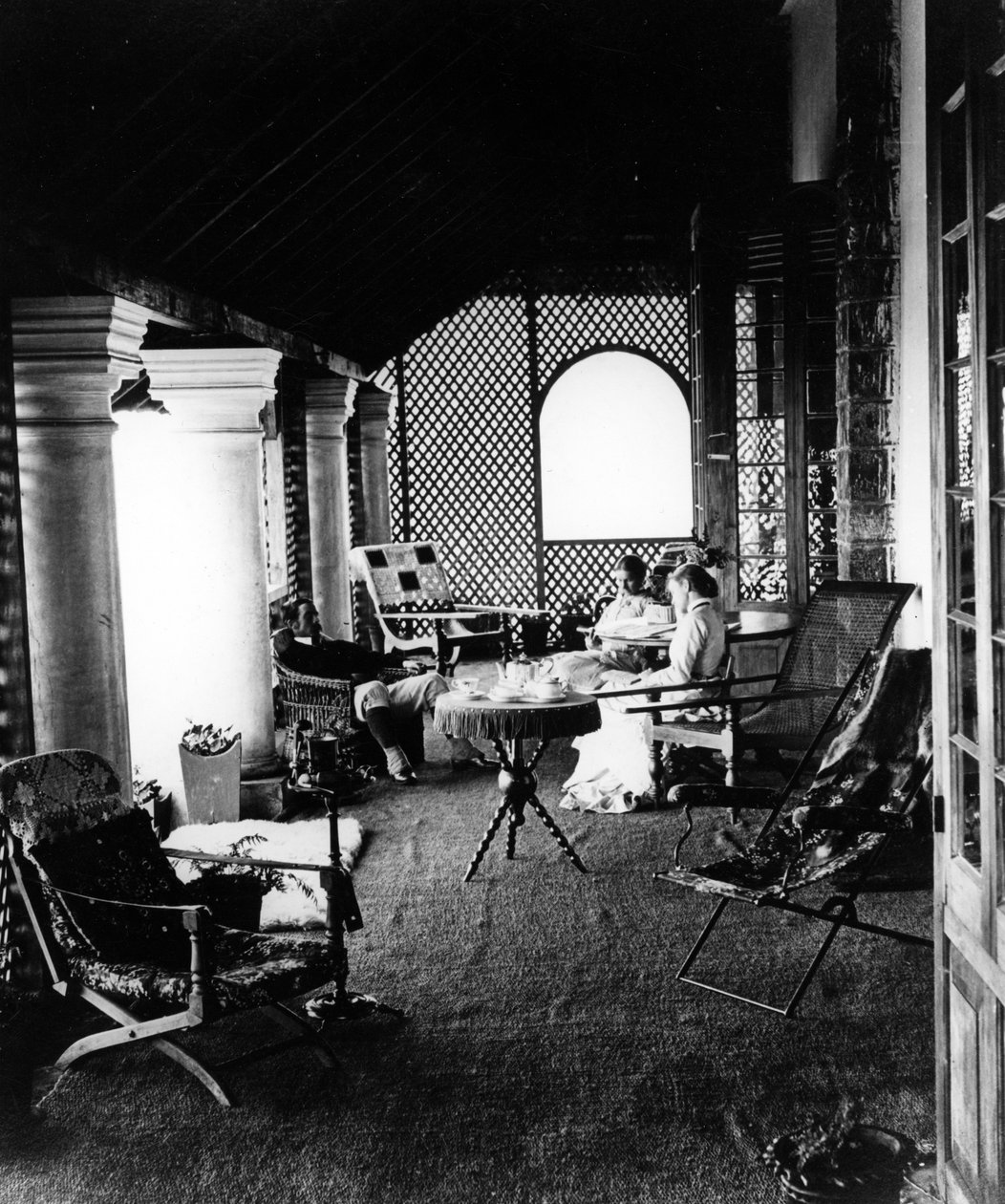 Archie Chamberlins Bungalow, Cejlon, 1877 od English Photographer