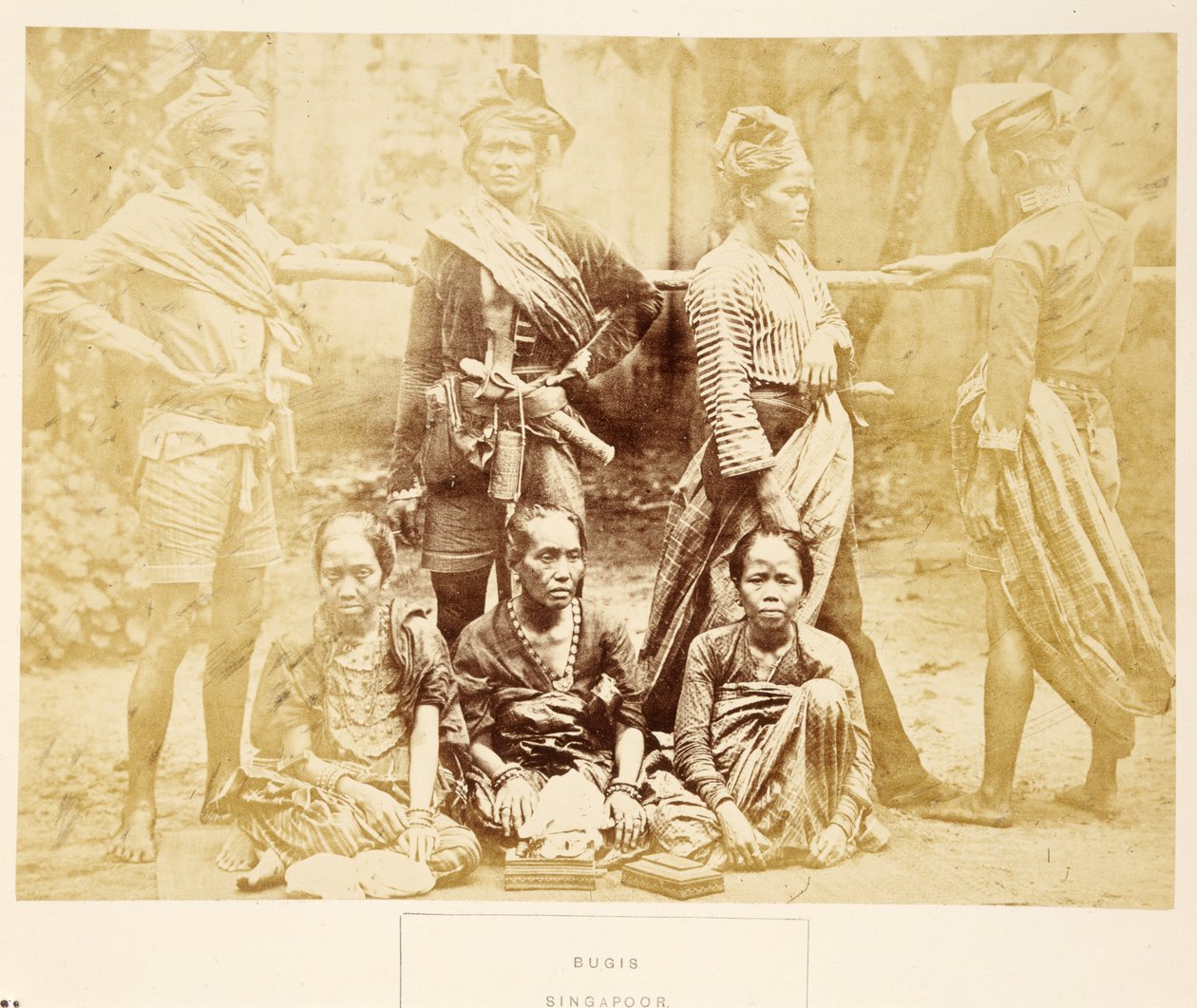 Bugis, Singapur, od The People of India, J. Forbes Watson, publikoval 1868 (tisk alba) od English Photographer