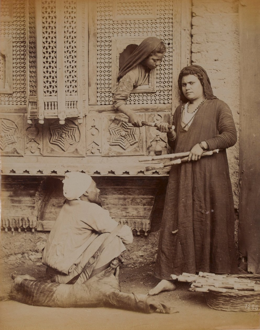Egyptská rodina, 1893 od English Photographer