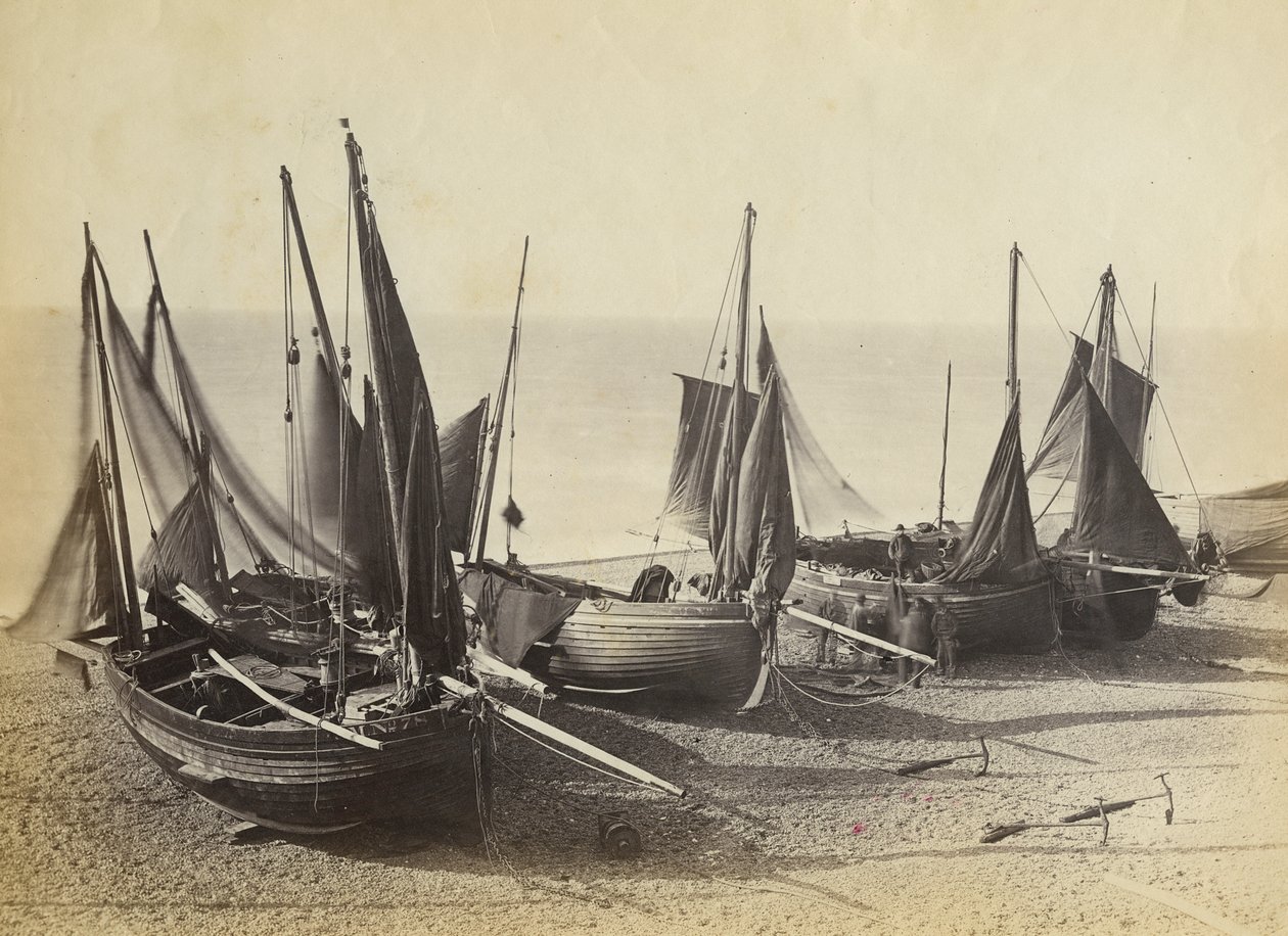 Rybářské čluny zastavily na pláži v Shoreham-by-Sea, kolem roku 1880 (fotografie) od English Photographer