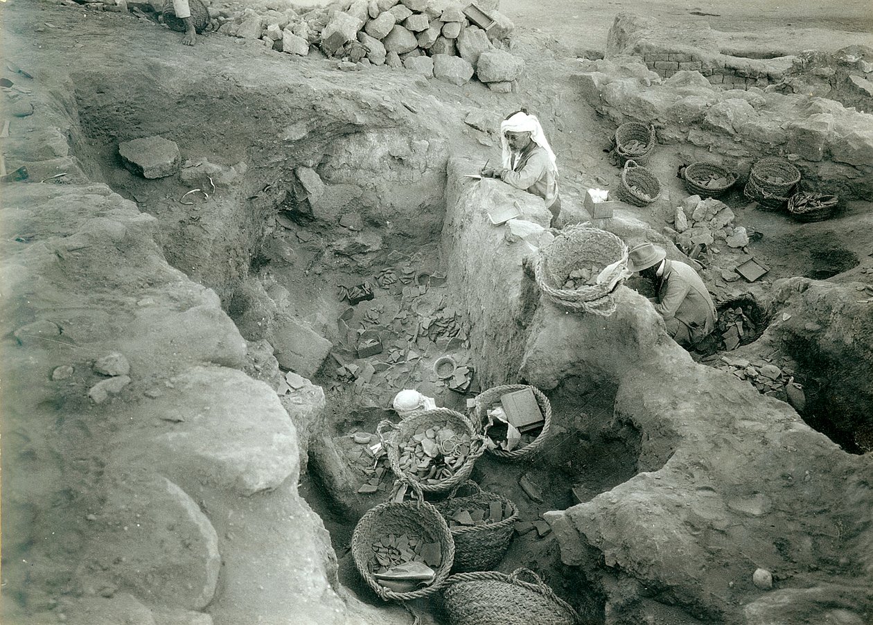 Garstang záznam vykopaných skladů střední doby bronzové (2000–1500 př. n. l.), 1930 od English Photographer