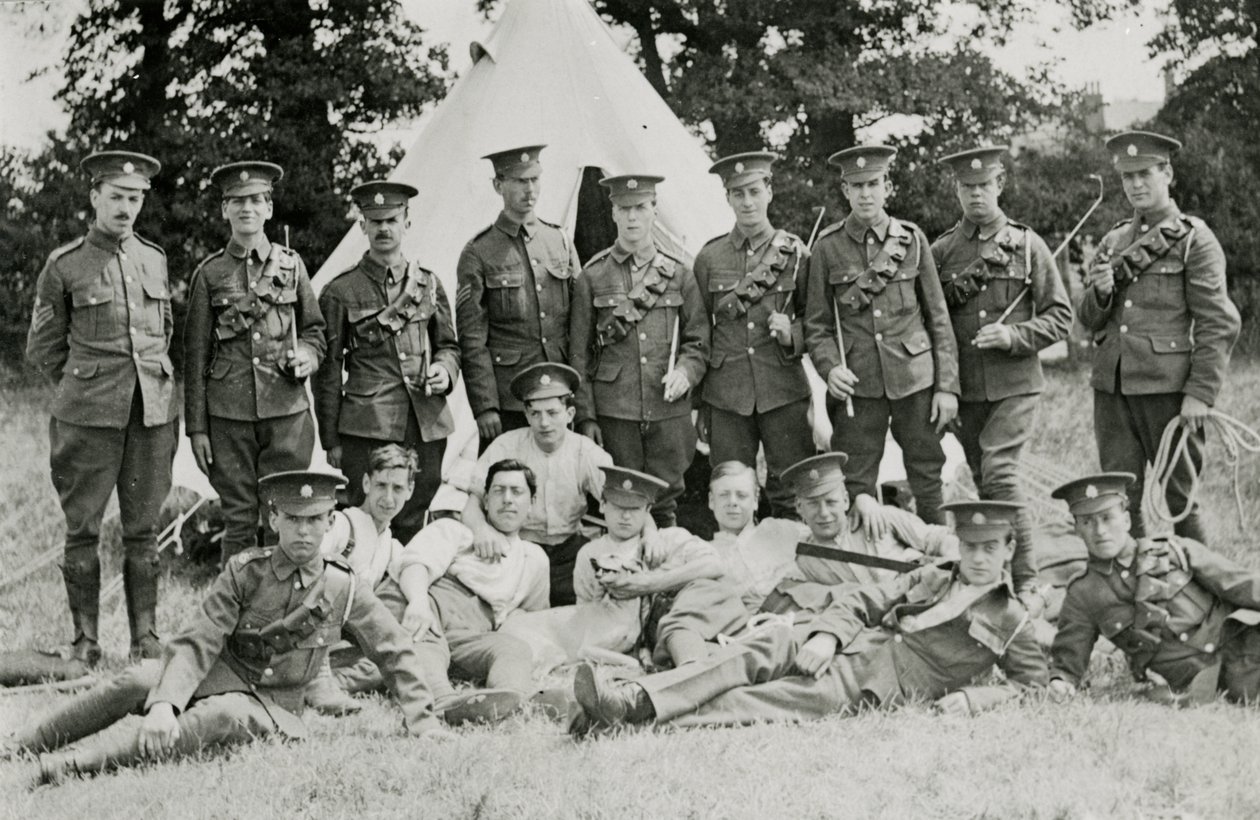 Skupinový portrét London Mounted Army Service Corp od English Photographer