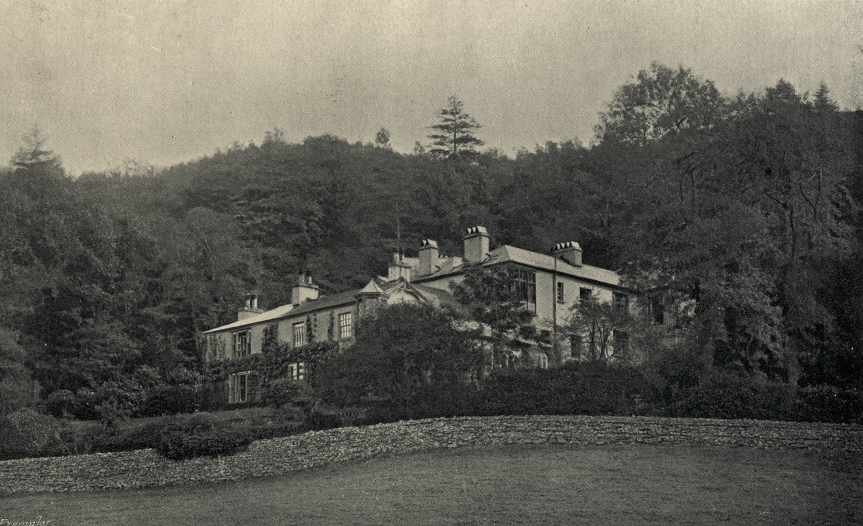 John Ruskin (1819-1900) doma v Brantwoodu od English Photographer