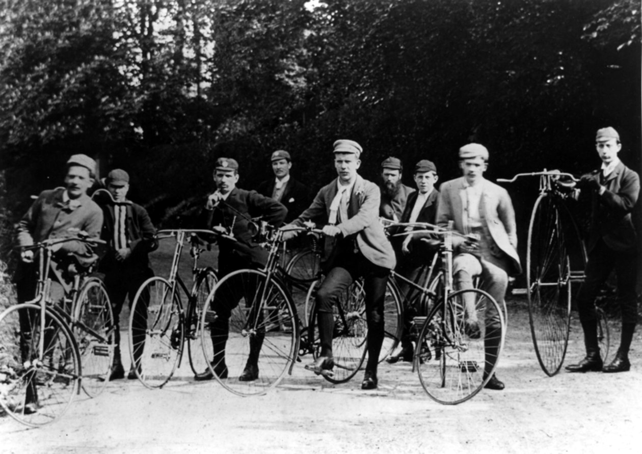 Kidderminsterský cyklistický klub, 1890 od English Photographer