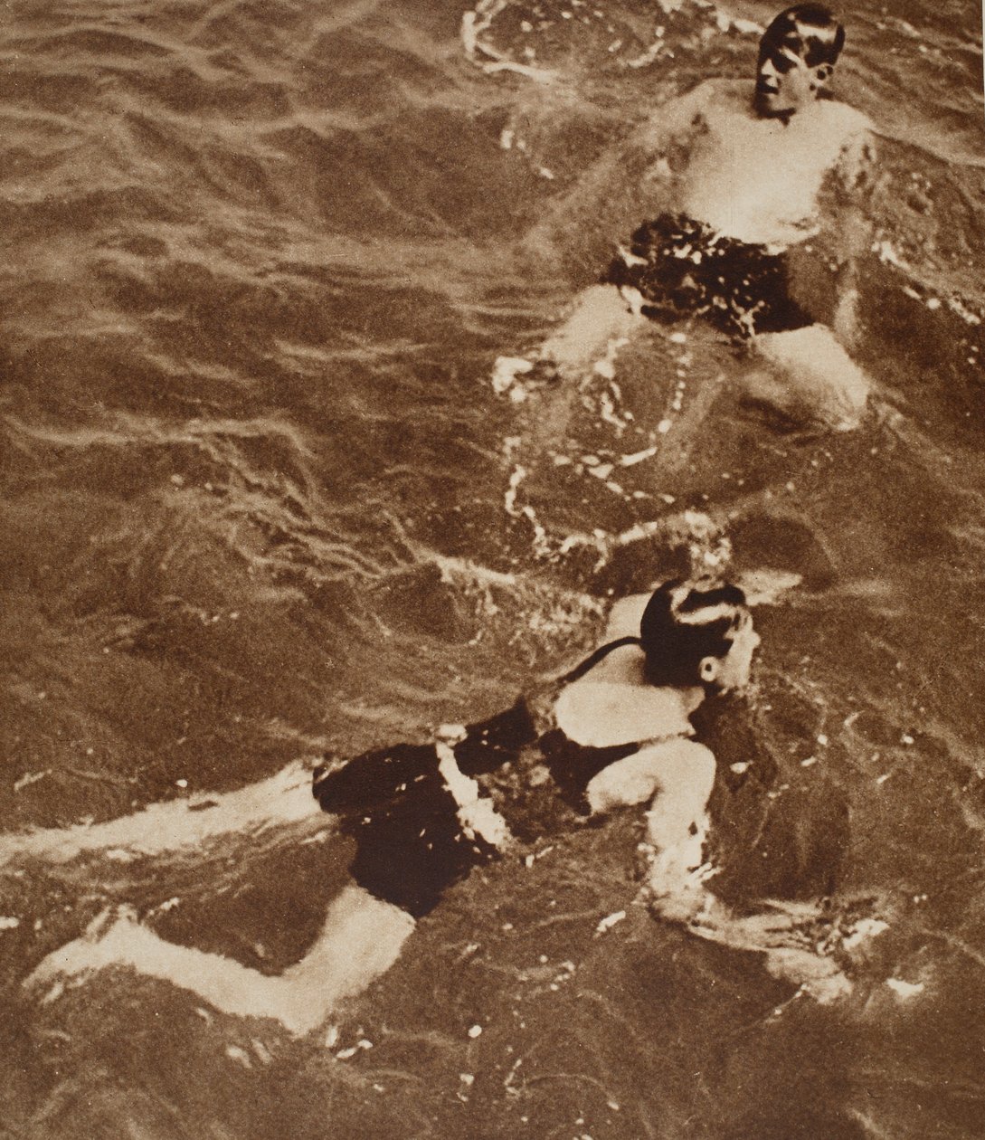 Král Edward VIII a vévoda z Kentu Plavání na Riviéře, 1933 od English Photographer