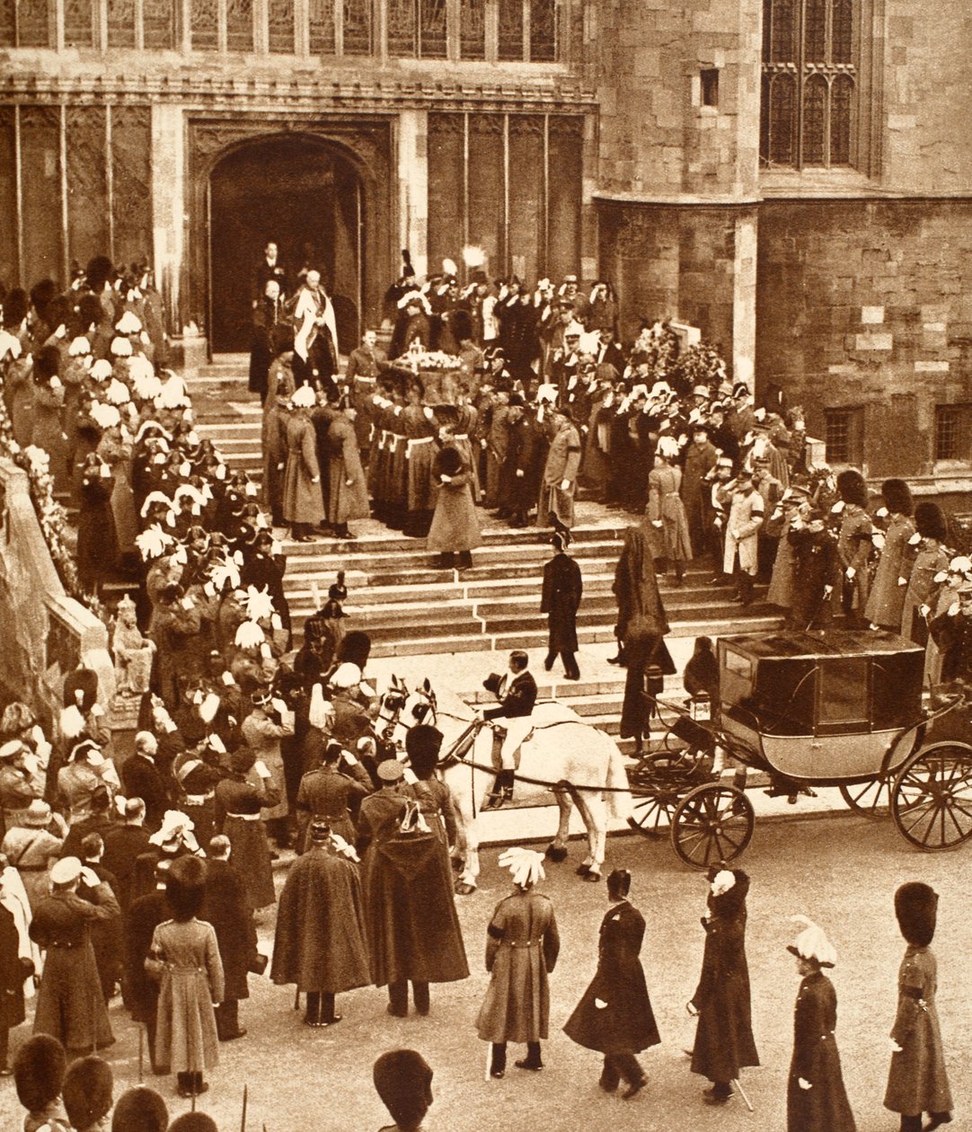 King George Laid to Rest, with King Edward VIII and Queen Mary Mounting the Chapel Steps, 1936 od English Photographer