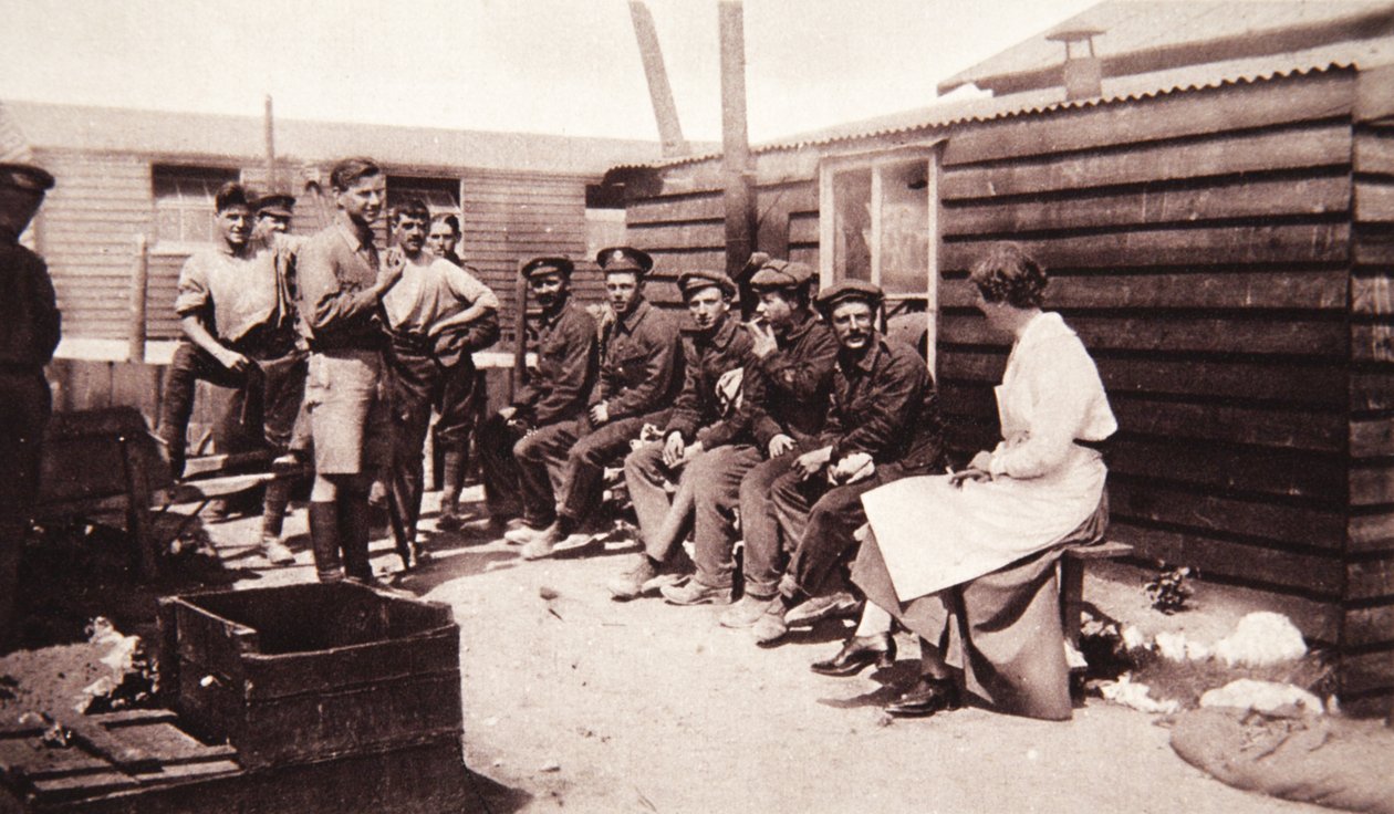 Koupelna lady Angely Forbesové na frontě, z The Illustrated War News, 1916 (sépiová fotografie) od English Photographer