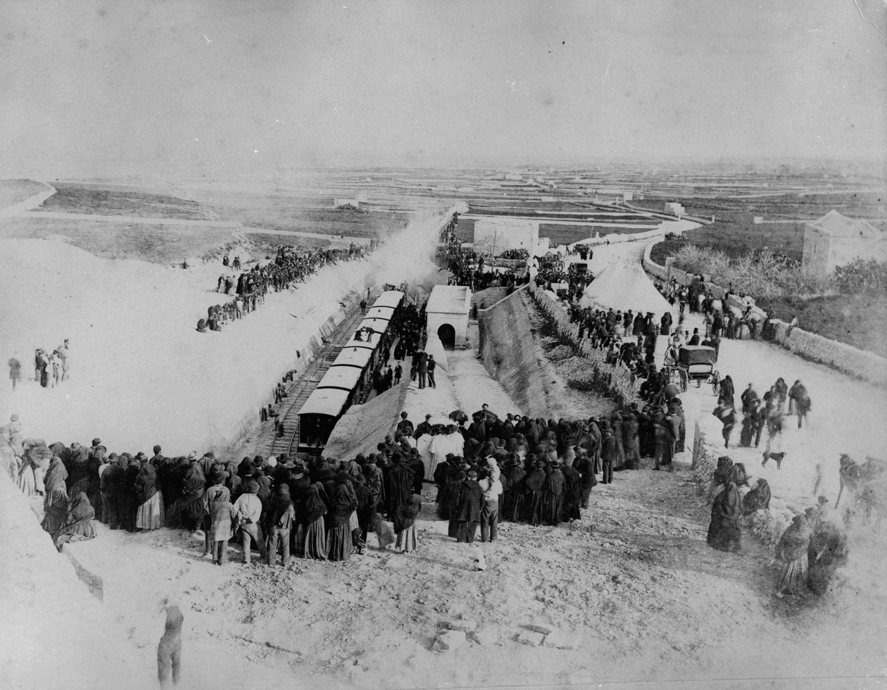 Slavnostní otevření železničního terminálu, Citta Vecchia, Malta, 1883 od English Photographer