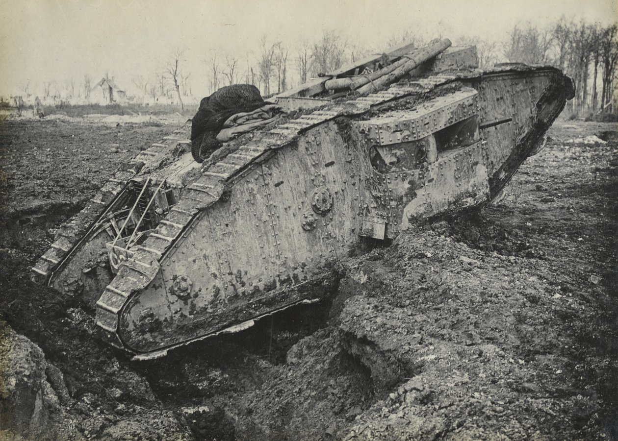 Fotografie britského tanku, 1918 od English Photographer