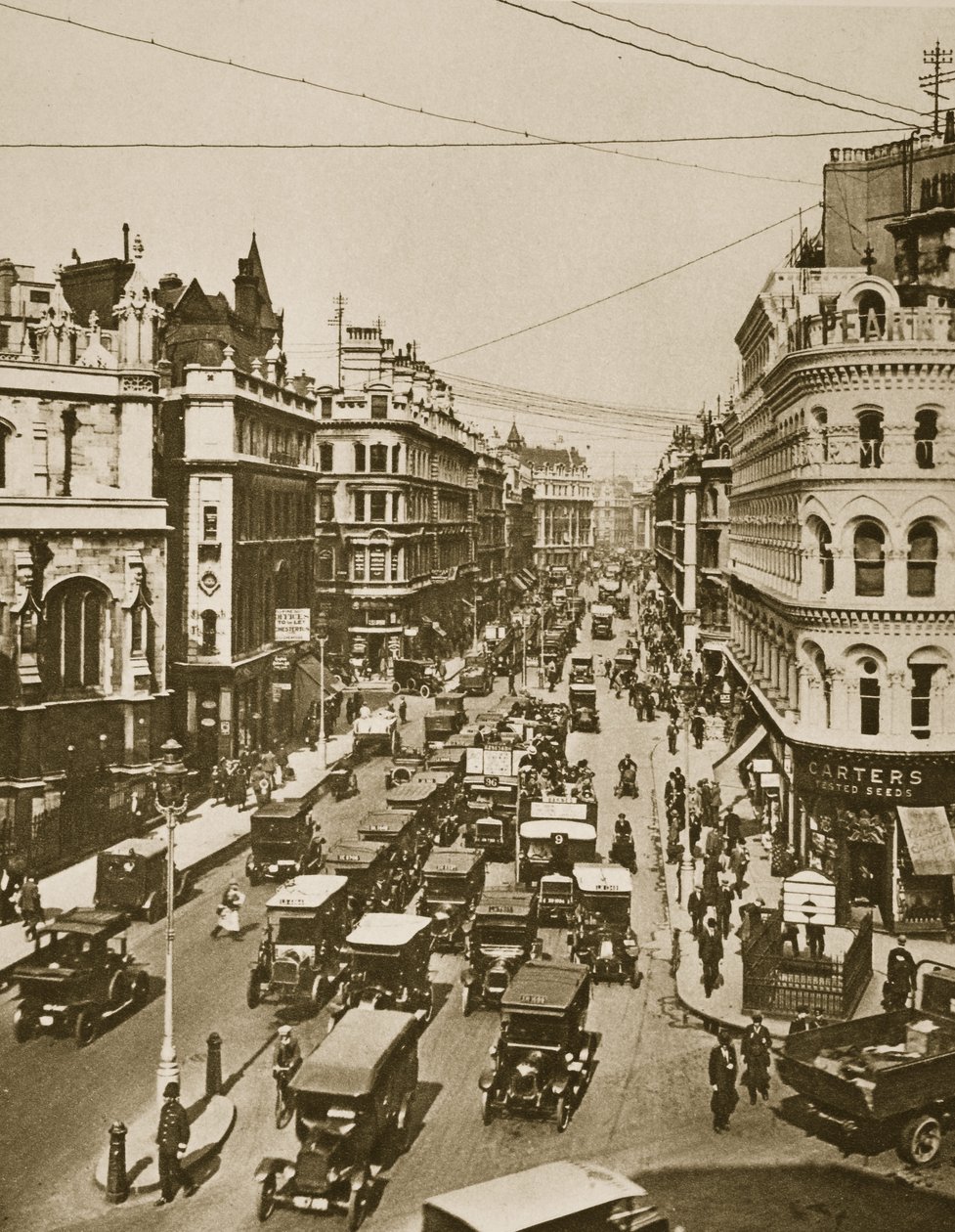 Queen Victoria Street na jeho křižovatce s Cannon Street (sépiová fotografie) od English Photographer