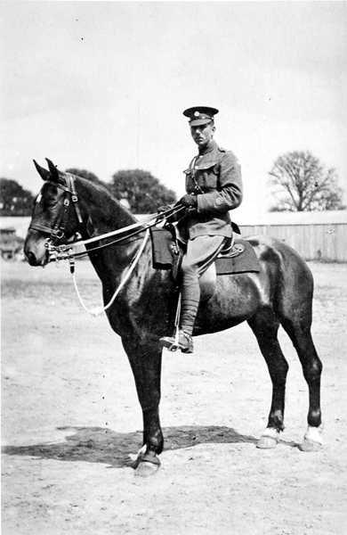 Hlavní seržant B.E.G Freeman na Spider, Canterbury 1918 od English Photographer
