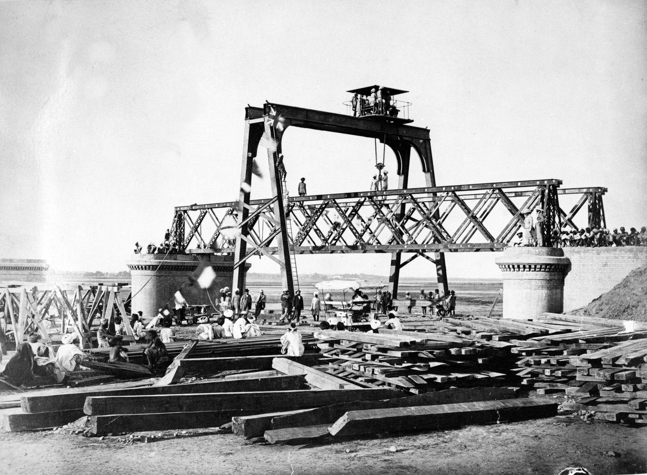 Stavba mostu Jhelum, Pákistán, cca 1873 od English Photographer