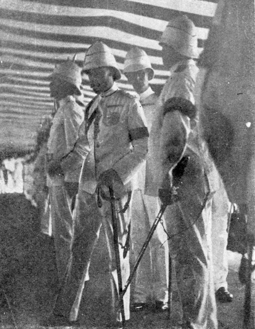 Vévoda z Yorku a jeho družina na Johnstons Pier, Singapur, ilustrace z The King, 25. května 1901 od English Photographer