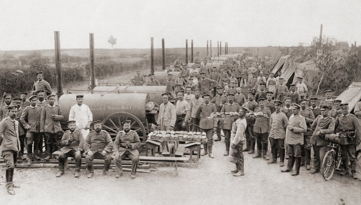 Polní pekárny německé armády během první světové války, z „The Illustrated War News“, 1915 od English Photographer
