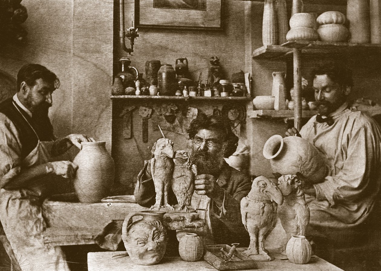 Bratři Martinové ve studiu v Southall Pottery od English Photographer