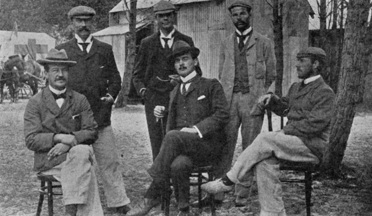 Muži, kteří bojují s morem v Kapském Městě, ilustrace z Krále, 25. května 1901 od English Photographer