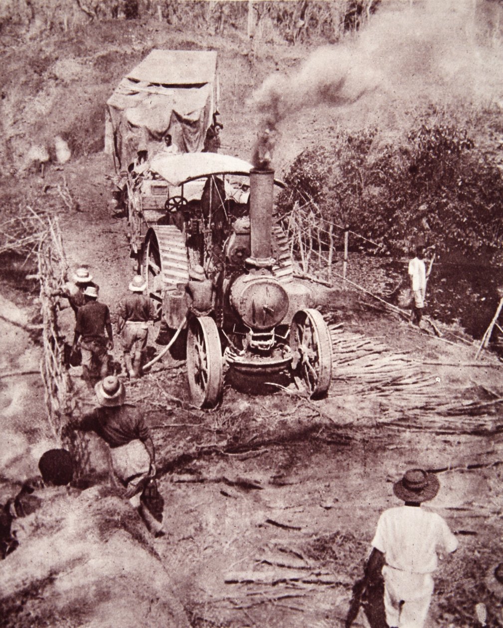 Pozemní trek Mimis k jezeru Tanganika, ilustrace z The Illustrated War News, 31. ledna 1917 (sépiová fotografie) od English Photographer