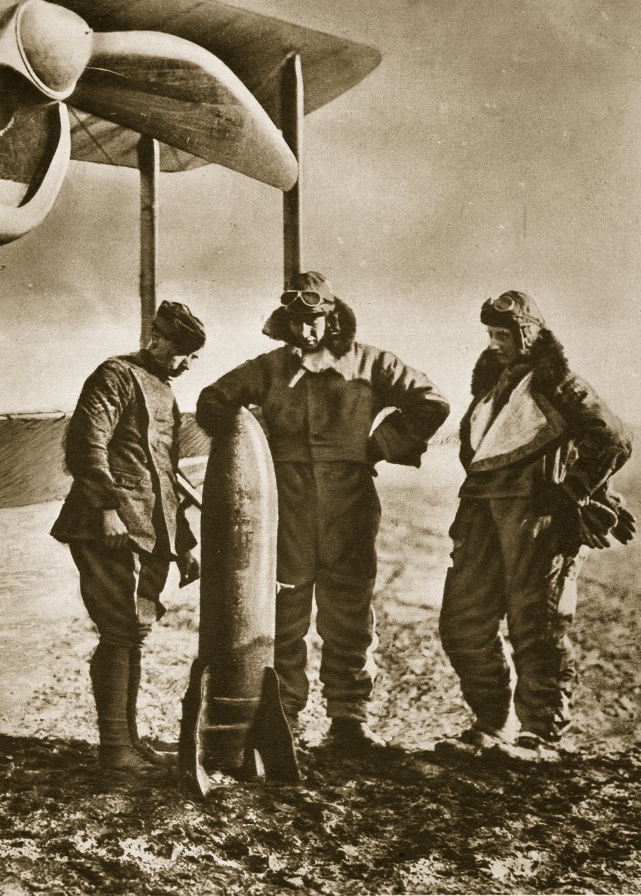 The Sowers: Britští letci uvažující o bombě, která rozptýlí smrt mezi nepřítele, 1914-19 od English Photographer