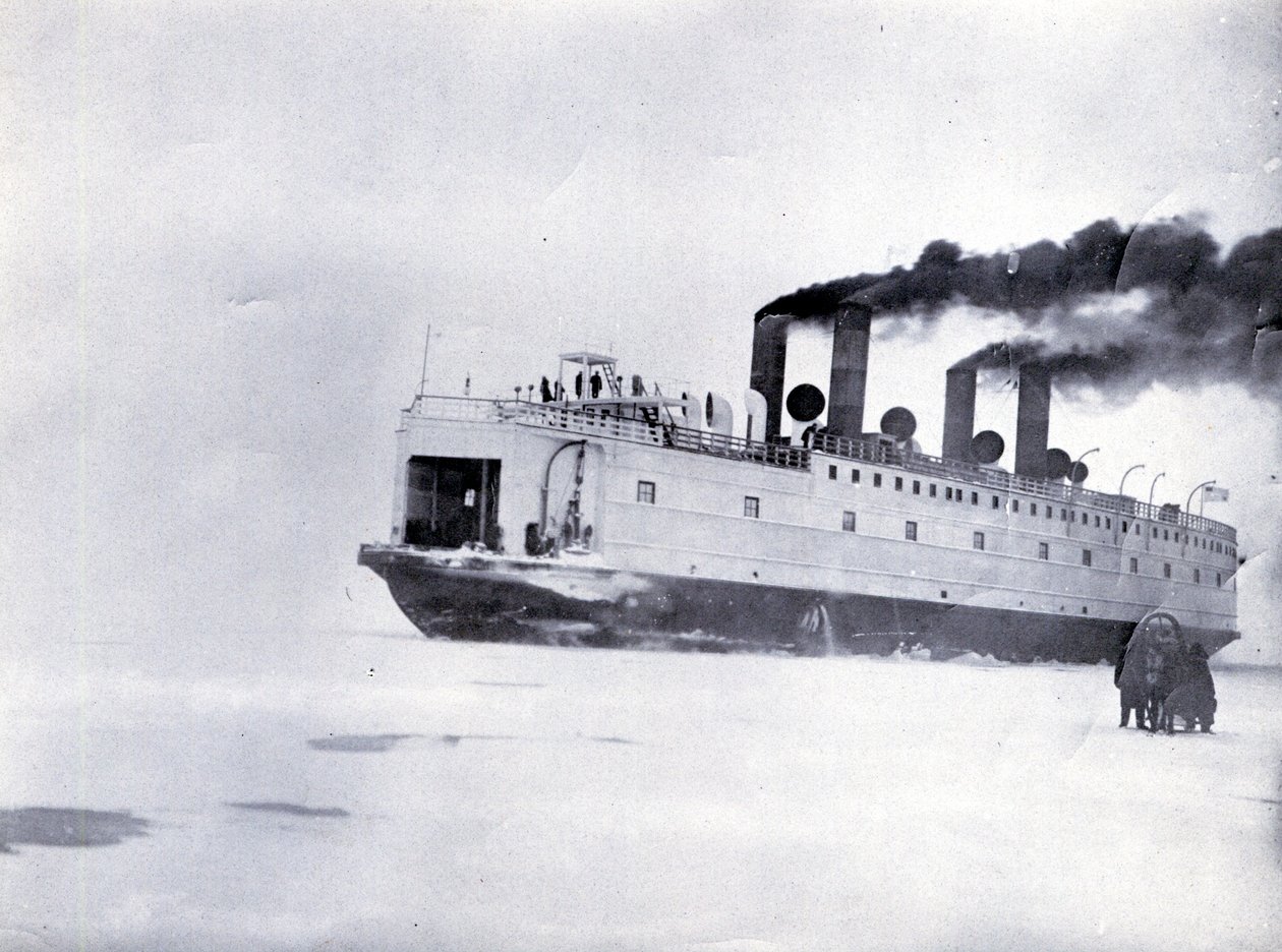 Ledoborný vlakový trajektový parník SS Baikal, jezero Bajkal od English Photographer