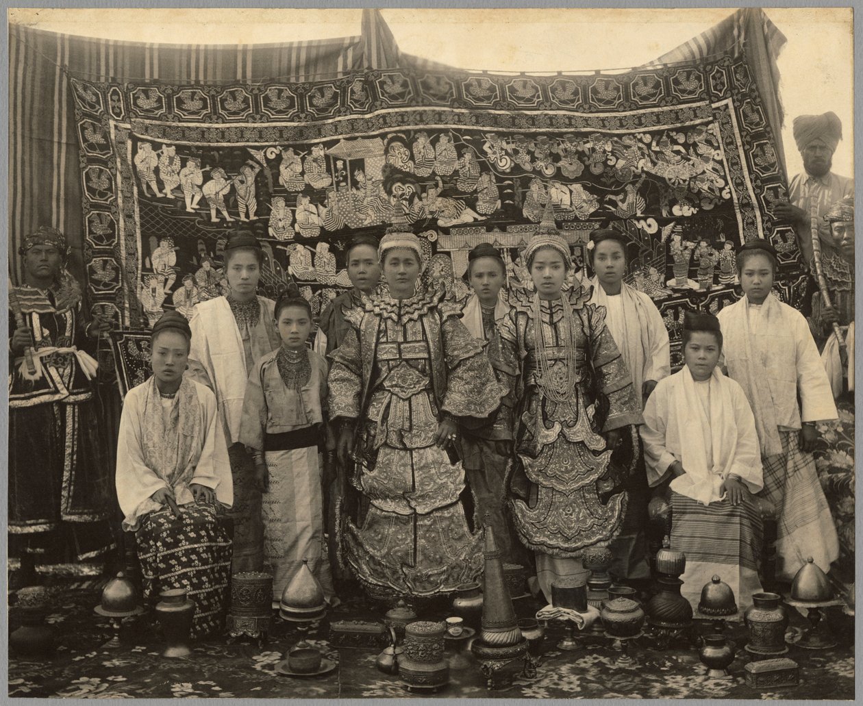Divadelní společnost, Barma, cca 1910 od English Photographer