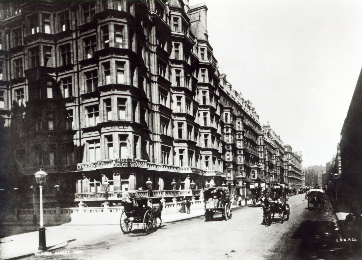Victoria Street, Londýn kolem roku 1900 od English Photographer
