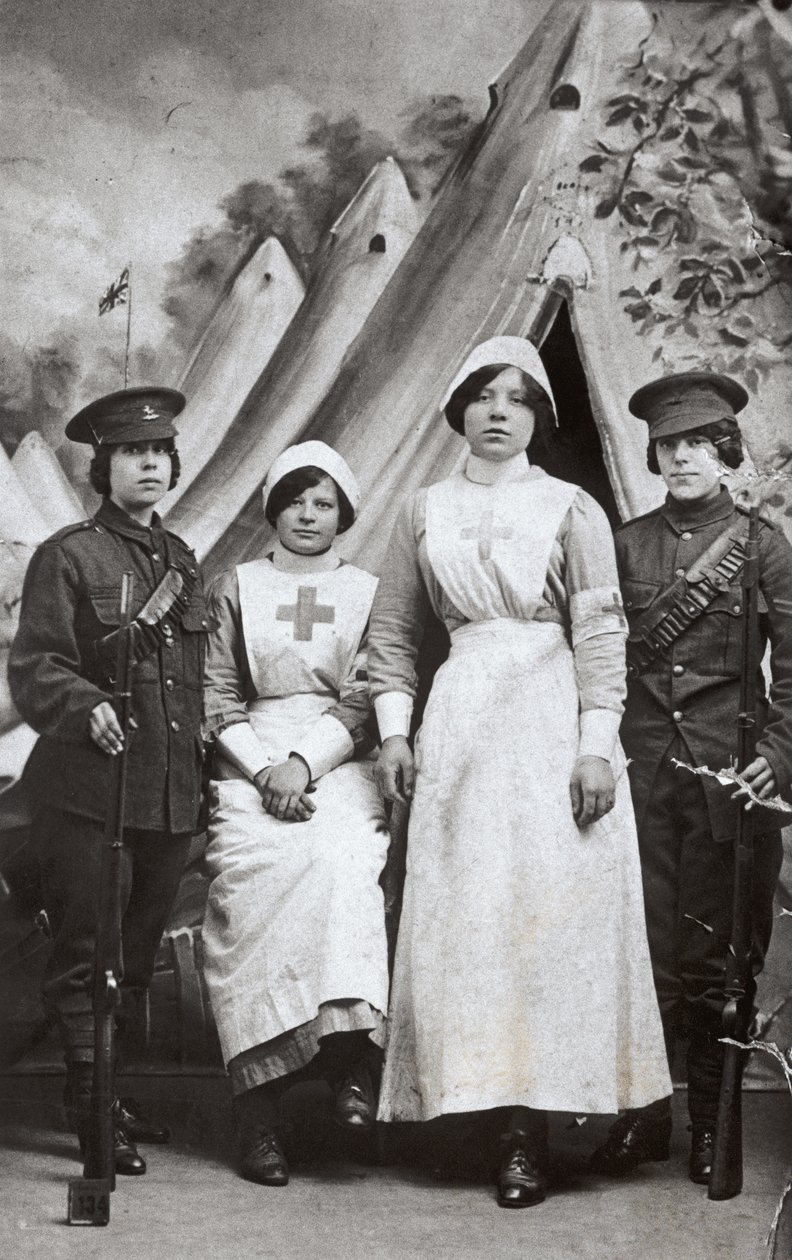 Ženy ve válce, 1914-18 od English Photographer