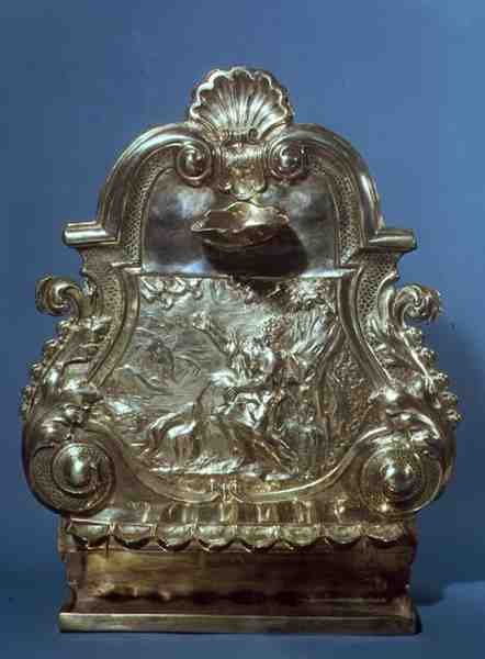 Chanuková lampa, vyrobena Johnem Ruskinem, 1709 (stříbrná) od English School