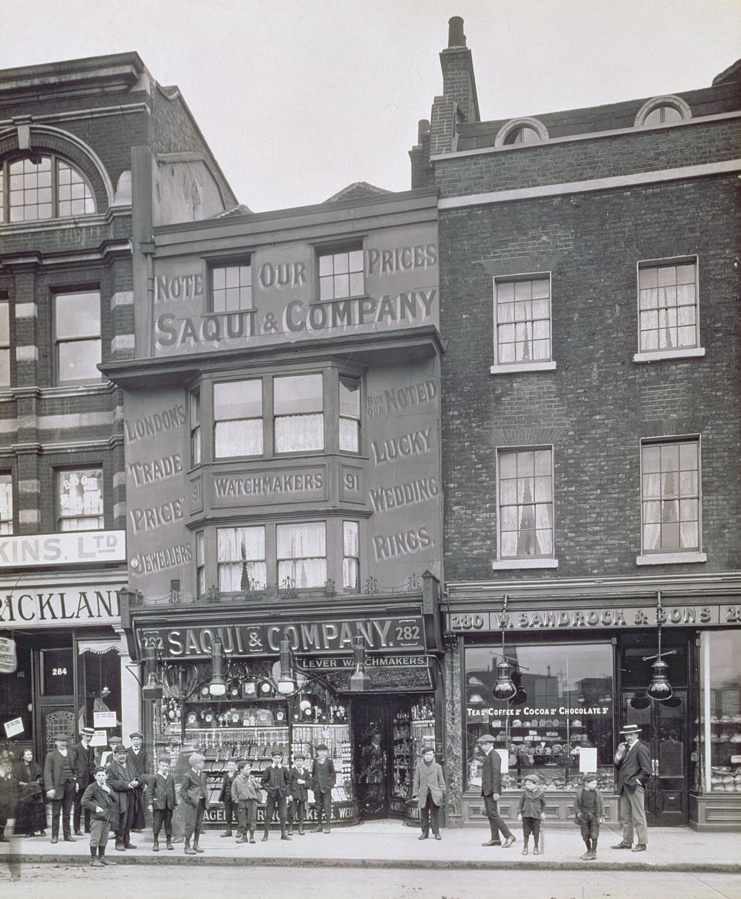 Bishopsgate, z Historic London Buildings od Alfreda a Johna Boola (f.1850-1900) a Henryho Dixona (1820-92) od English Photographer