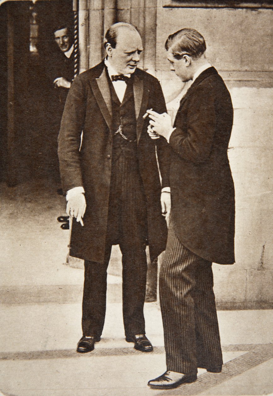 Chatování po obědě v Dolní sněmovně: pan Churchill a H.R.H. Princ z Walesu, 1919 (hlubotisk) od English Photographer