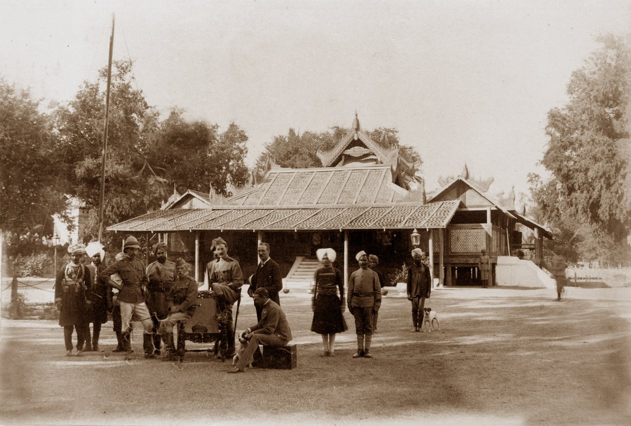 Chiefs House, Mandalay, c.1886 od English Photographer