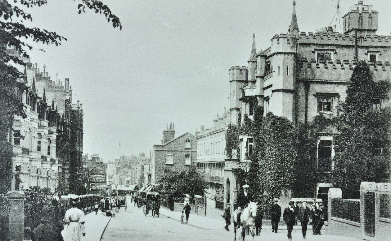 Ellerker College for the Daughters of Gentlemen, Richmond Hill, Richmond: celkový pohled, 1895 od English Photographer